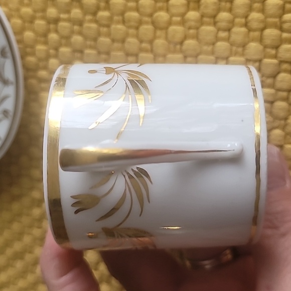 Vintage porcelain gold gilded coffee cup and saucer - Picture 9 of 11